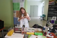 a2c60cb2-2f03-42d5-931c-dbfd3ee4a7f5