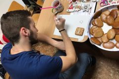 f5553977-c1cf-40a1-a382-7634cdf33196